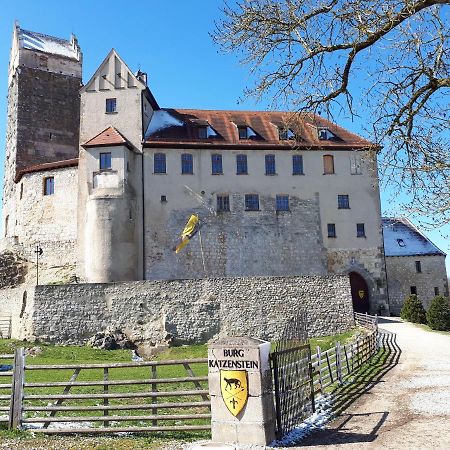Burg Katzenstein Hotel Katzenstein  Luaran gambar