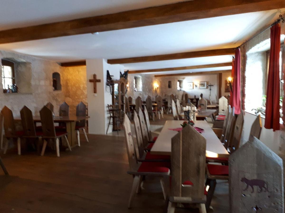 Burg Katzenstein Hotel Katzenstein  Luaran gambar
