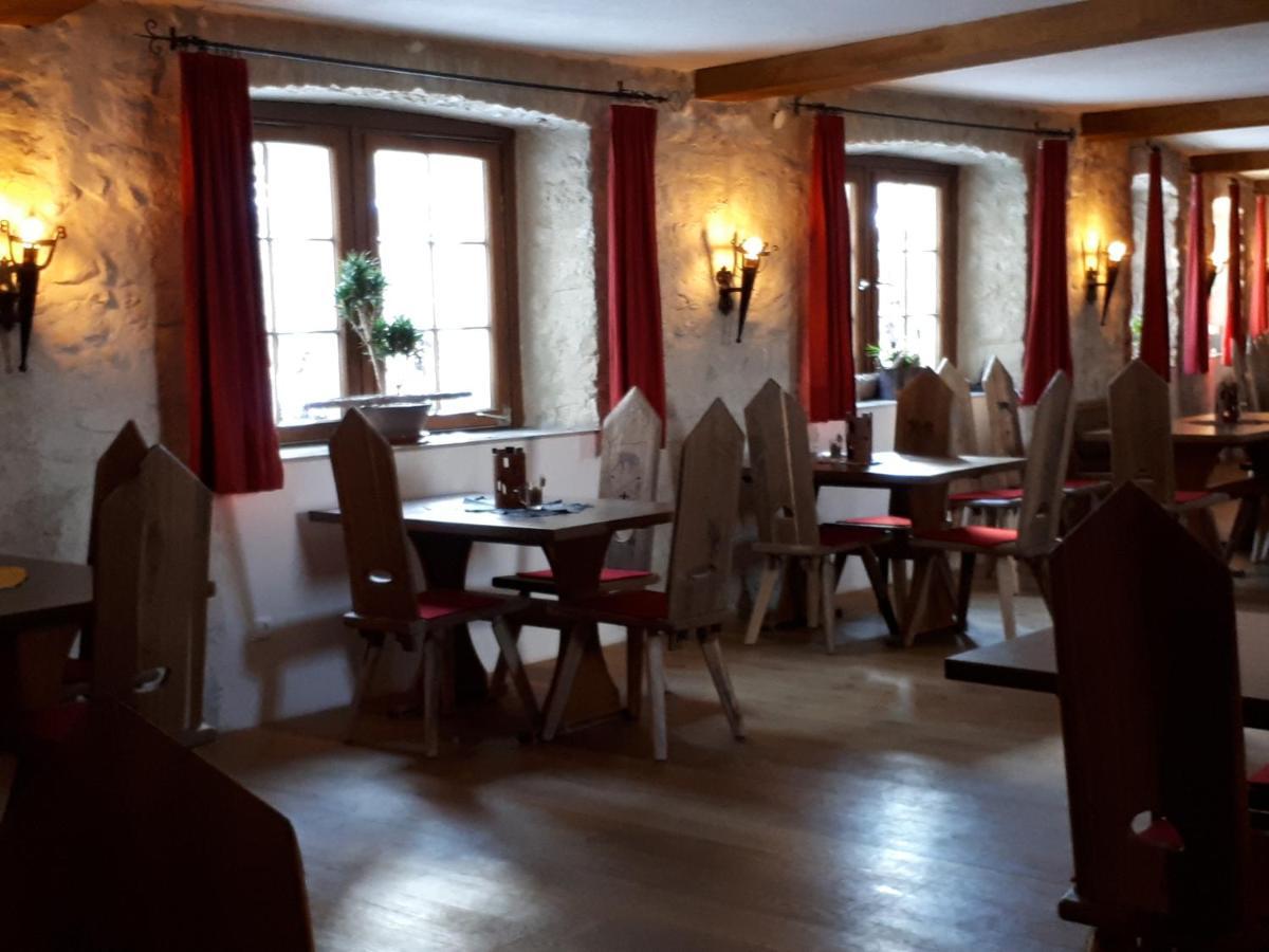 Burg Katzenstein Hotel Katzenstein  Luaran gambar