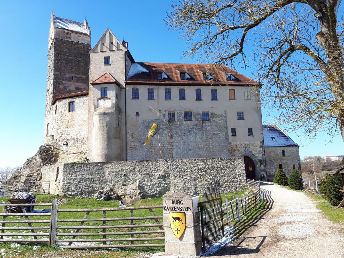 Burg Katzenstein Hotel Katzenstein  Luaran gambar