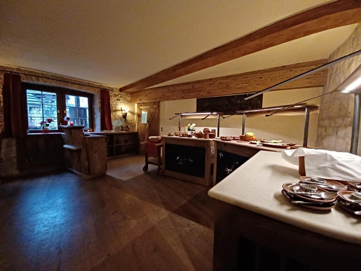 Burg Katzenstein Hotel Katzenstein  Luaran gambar