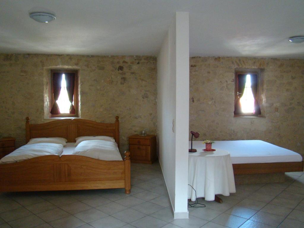 Burg Katzenstein Hotel Katzenstein  Bilik gambar