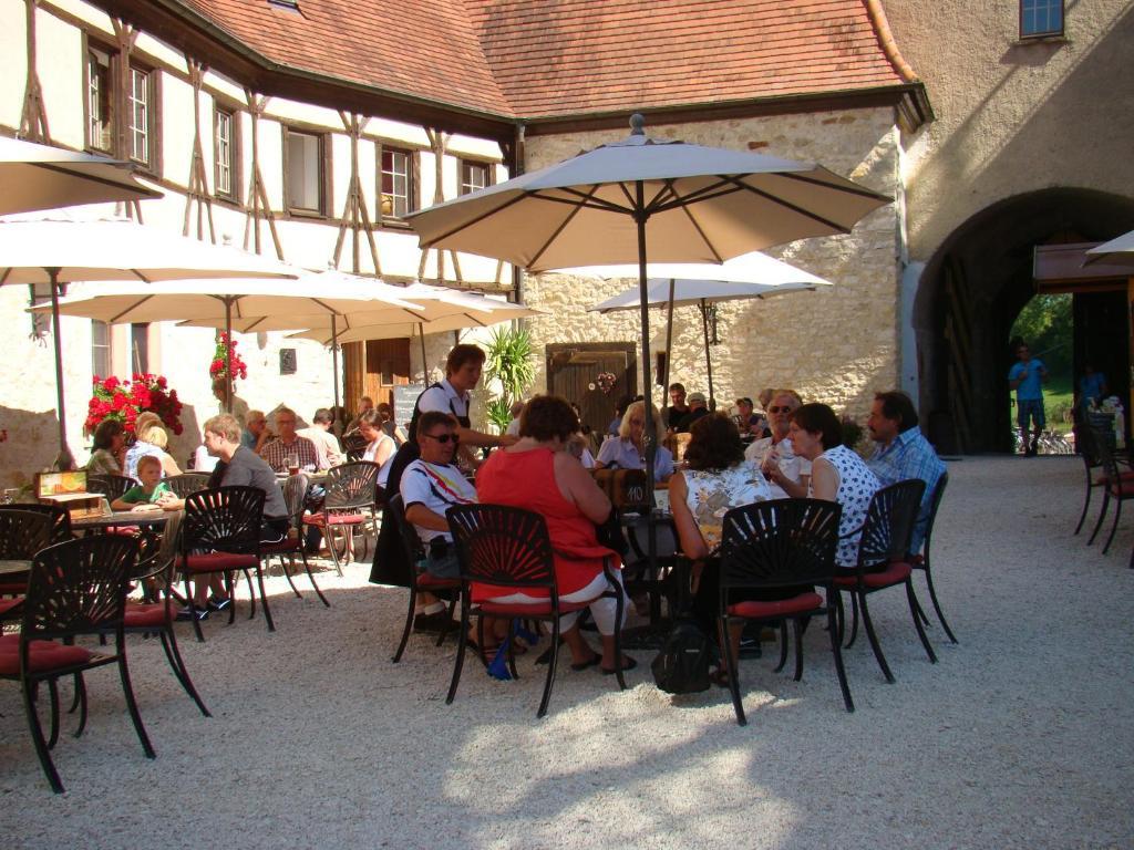 Burg Katzenstein Hotel Katzenstein  Luaran gambar
